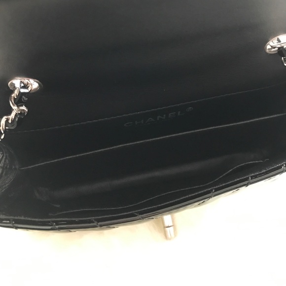 Chanel Rectangular Extra Mini - Picture 2 of 4