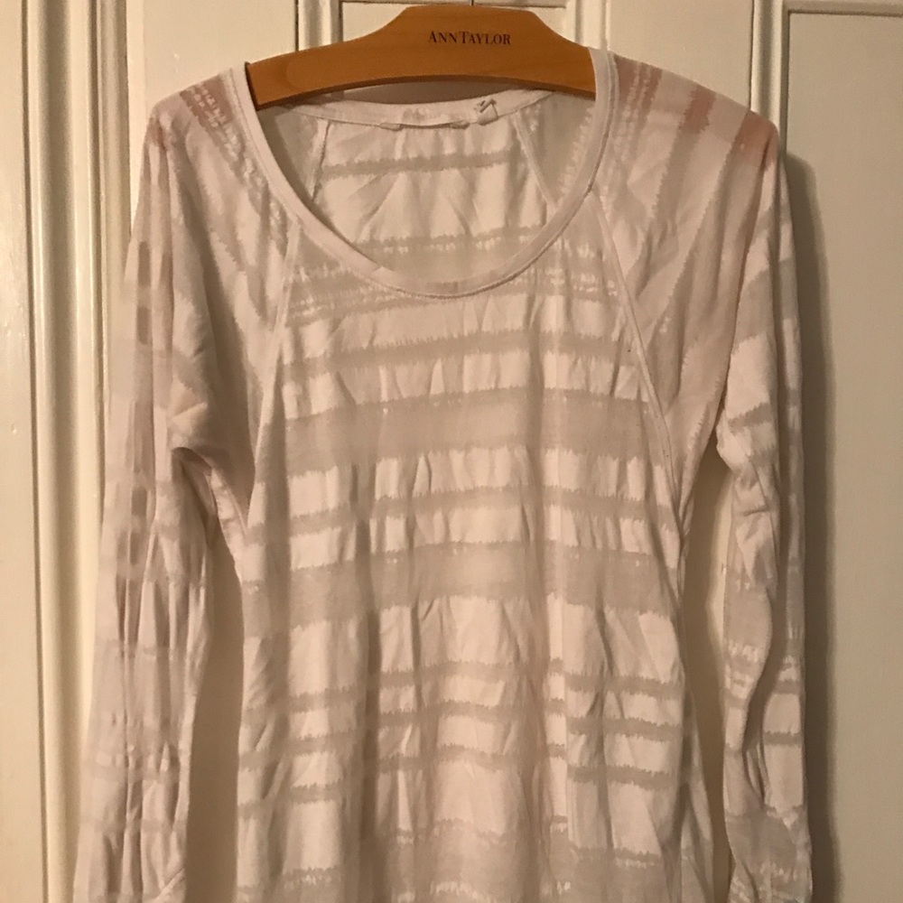 Last chance! Athleta long sleeve top.