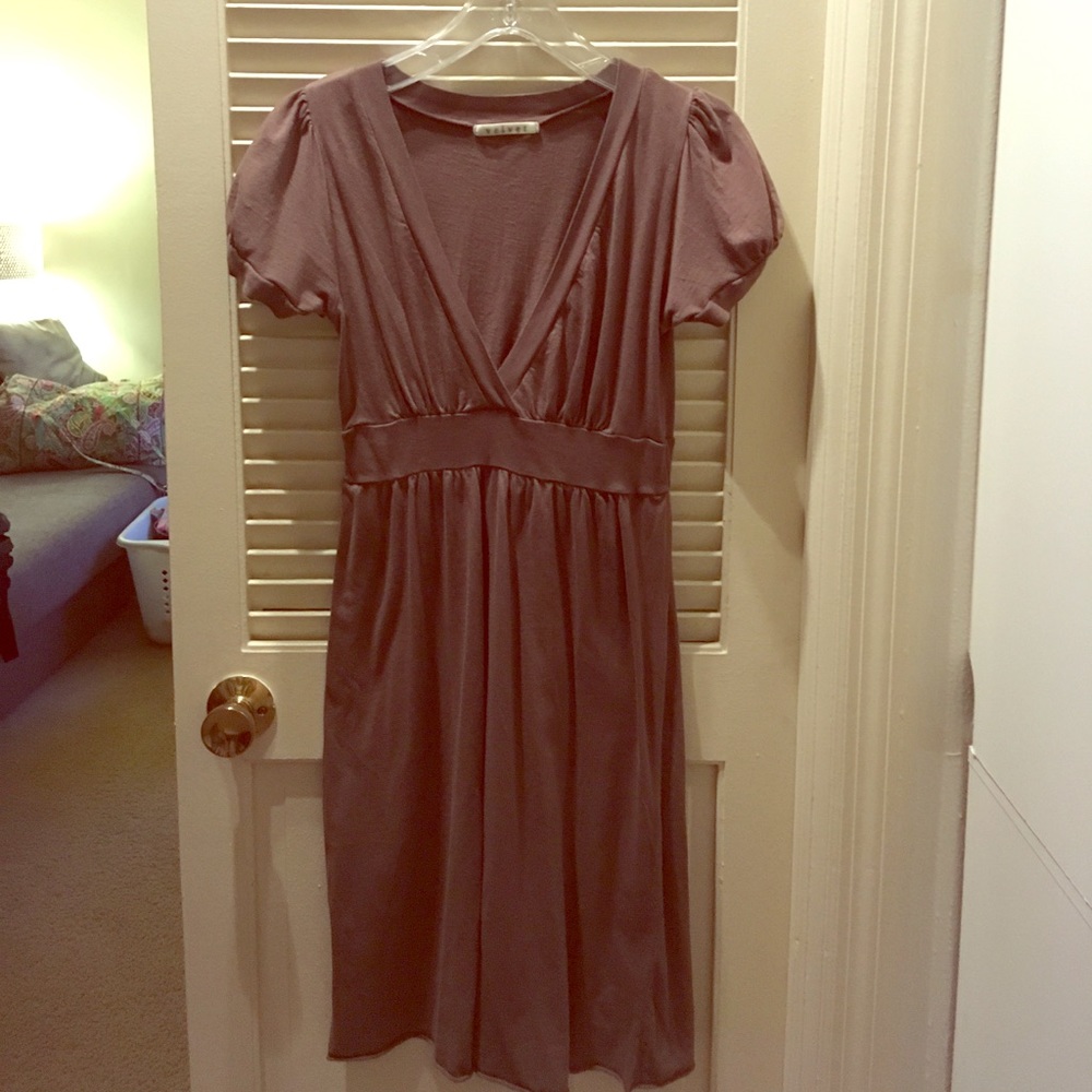 Sweet brown summer dress by Velvet