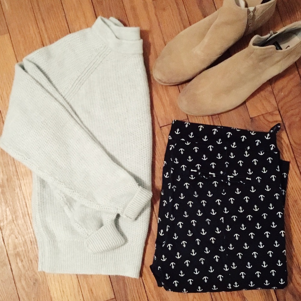 Banana Republic Cropped Chunky Gray Knit Sweater