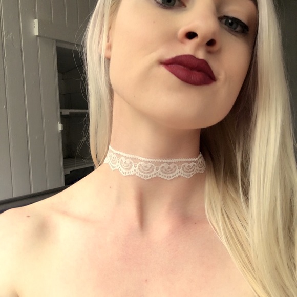 Victorian Lace Two Choker Bundle💋 - Picture 2 of 4