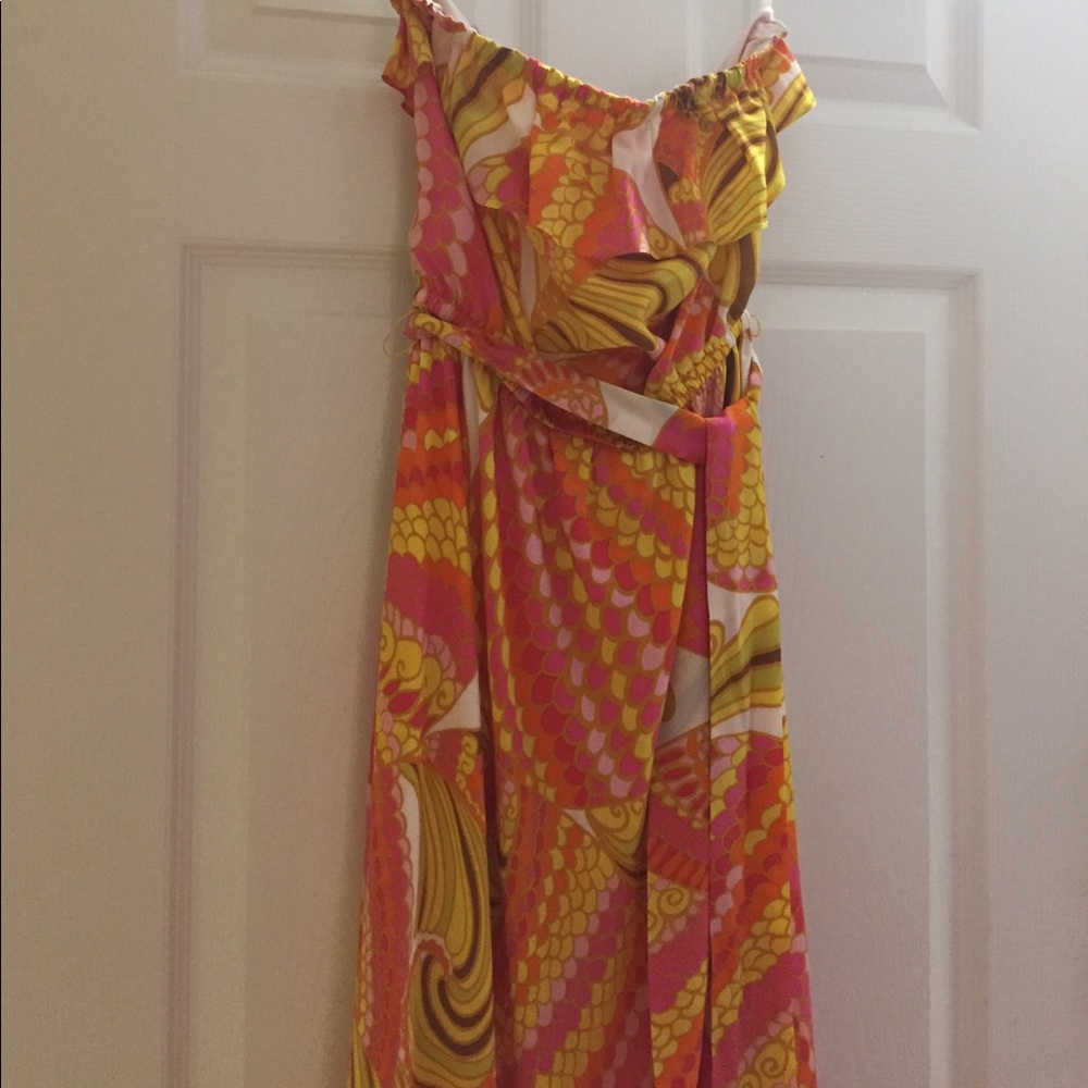 Beautiful Trina Turk/BR strapless maxi, ruffle