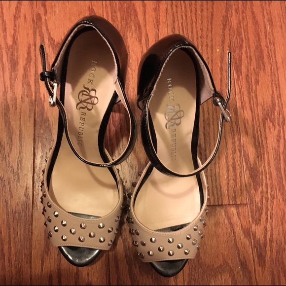 Rock & Republic Spiked Open Toe Shoes - Picture 6 of 6