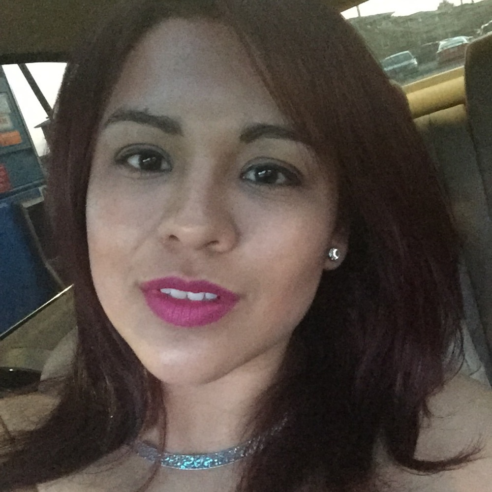 Meet your Posher, Gabriela