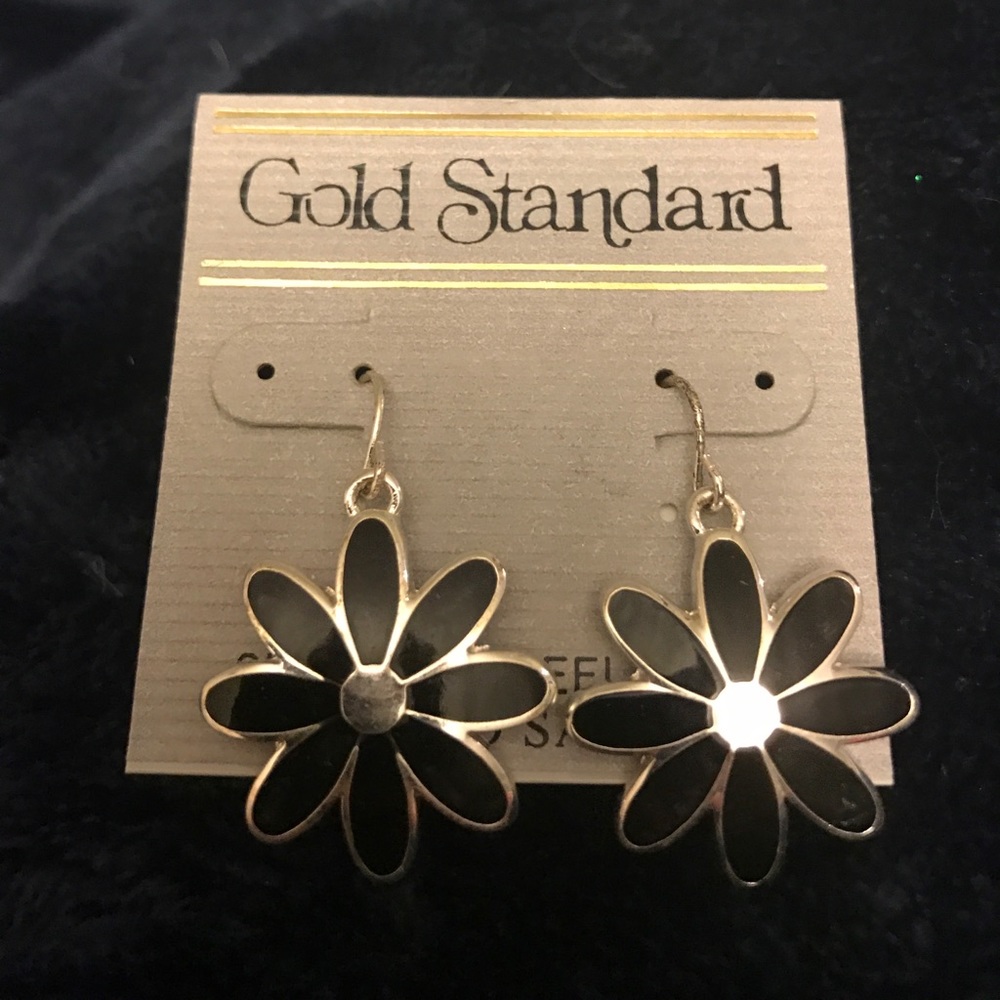 Black & Silver Daisy Earrings