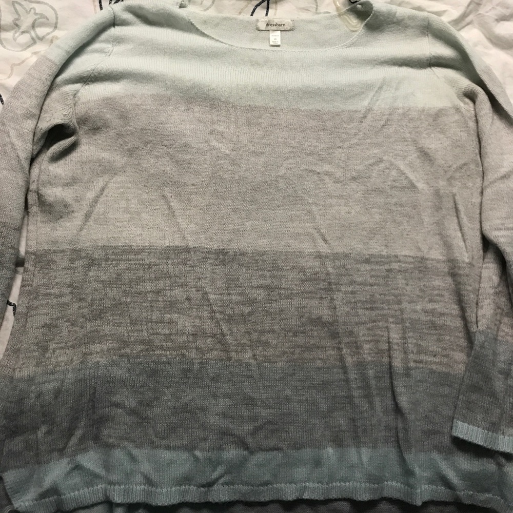 Light weight sweater