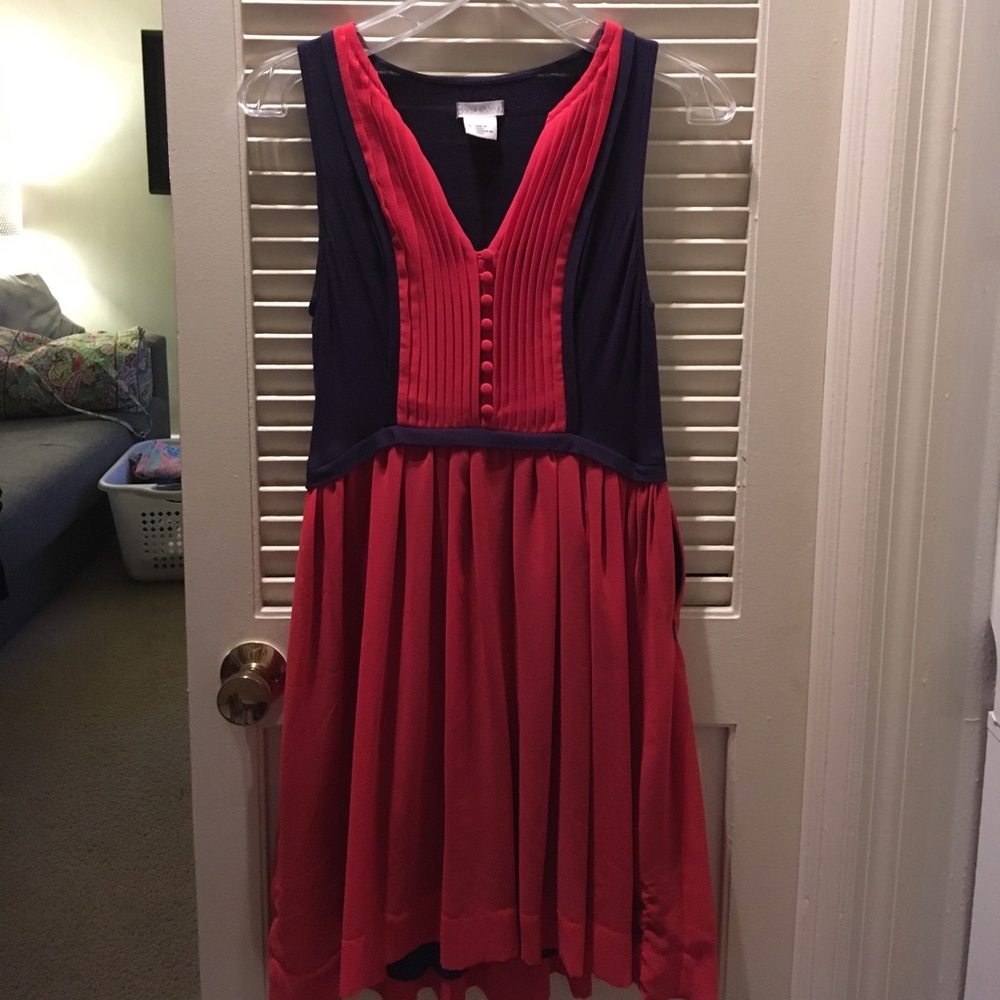 Cooperative red and blue dress