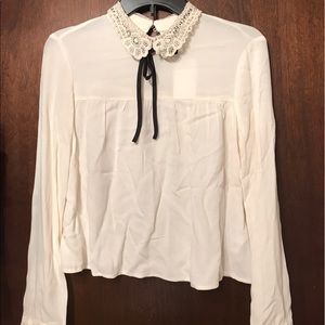 H&M off white long sleeved blouse