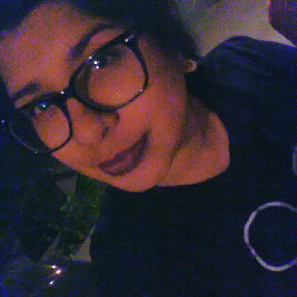 Meet your Posher, Gloria