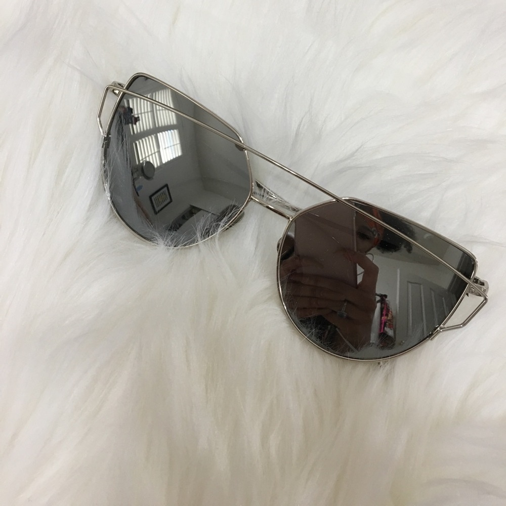 Mirror sunglasses