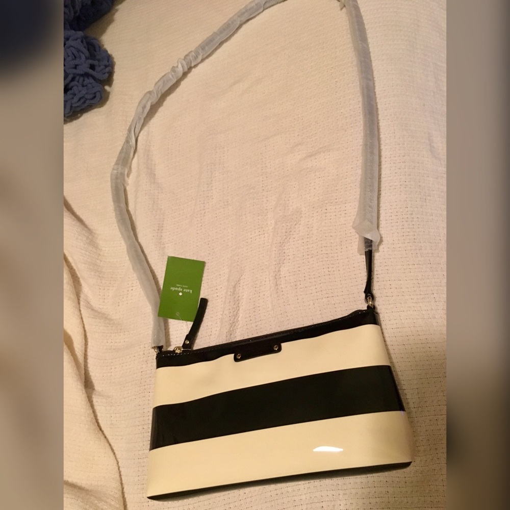 SOLD | Kate Spade Crossbody purses