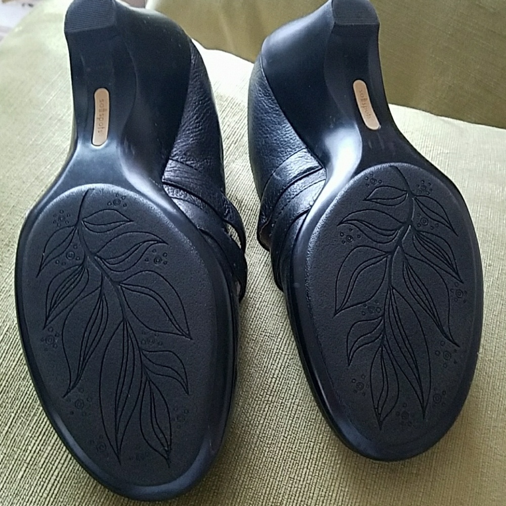 Shoes - Picture 4 of 6