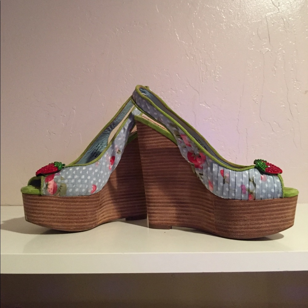 Cece l'amour Christie Platform Wedge