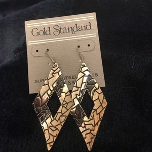 Diamond Shape Earrings with Geometric Design