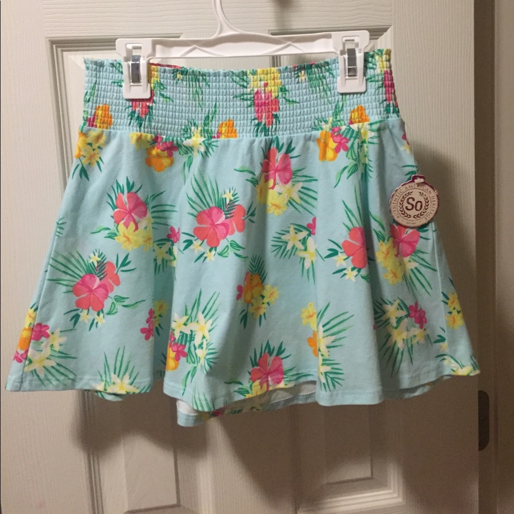 NWT SO flowery skirt with wide elastic band size12