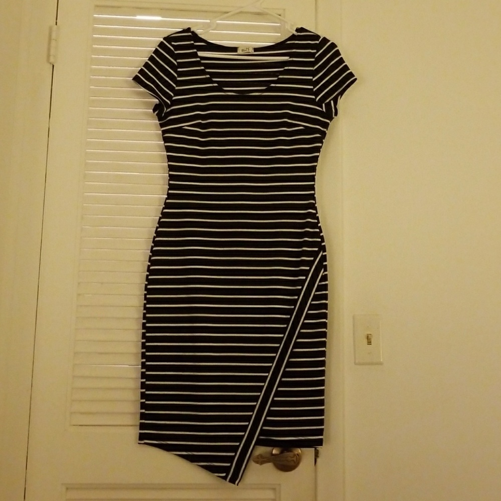 Bodycon faux slit striped dress