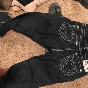 True Religion Jeans/Hat Trick Super T