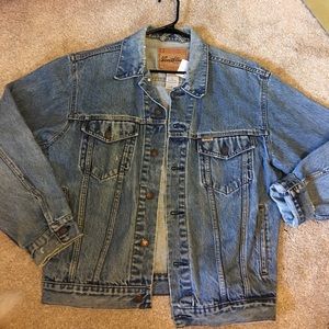 Vintage Levi's oversized denim jacket