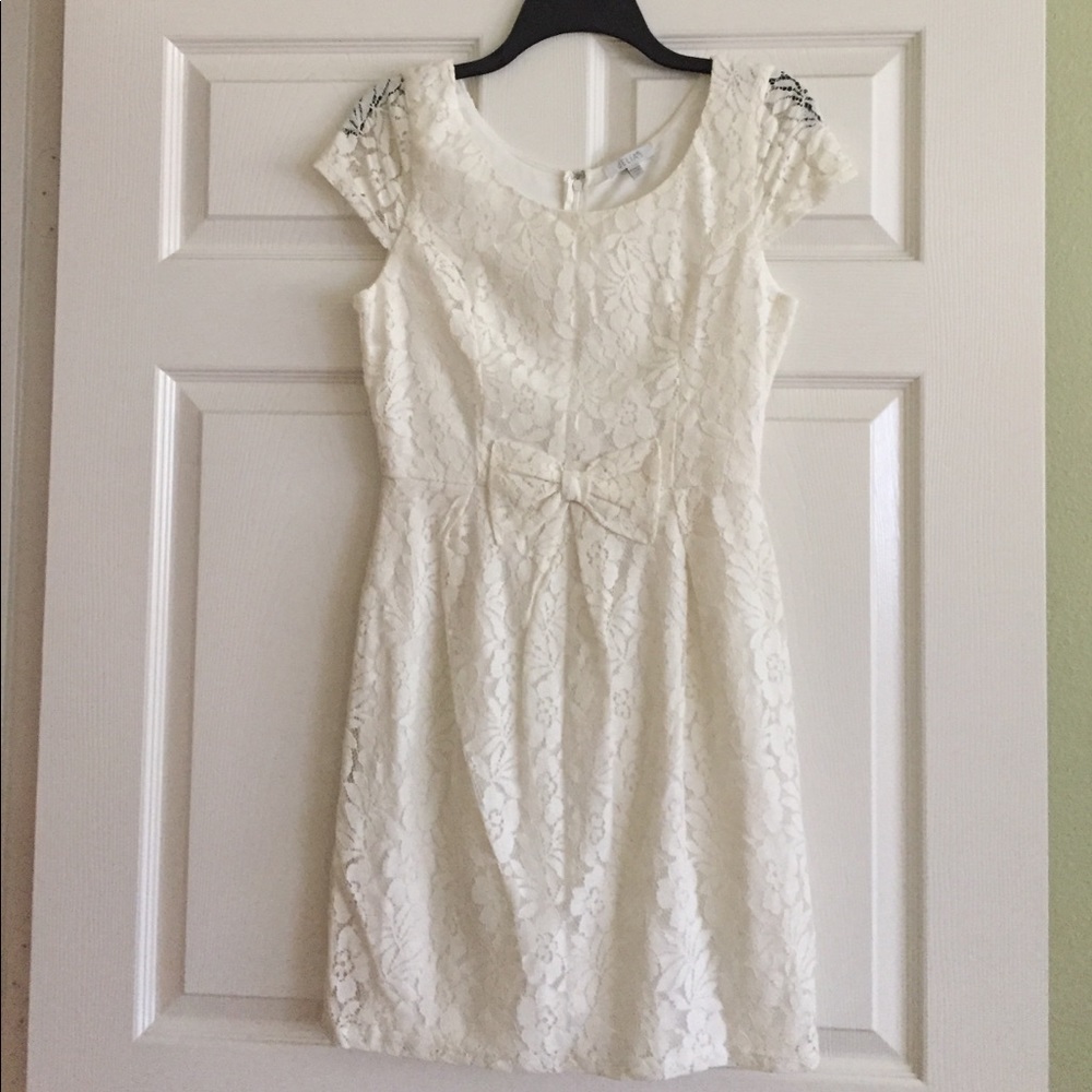 Never worn white lace dress