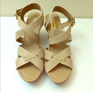 🌸LAST DROP KennethCole Wedges Great condition 7.5