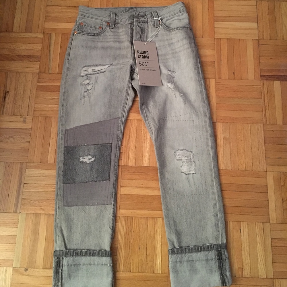 Levis ripped jeans-size 27