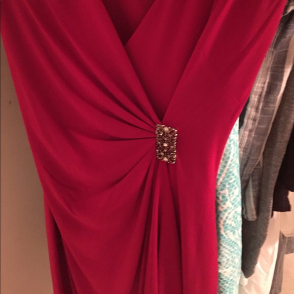 Semi formal red dress!! - Picture 2 of 3