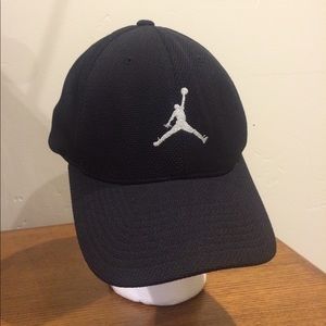 Jordan Classic 99 Cap: Stretch Fit