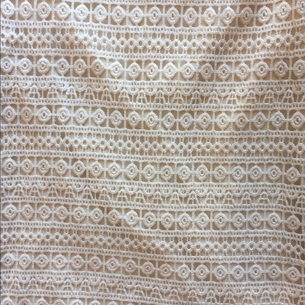 Crochet cap sleeve dress with lining - Picture 3 of 7