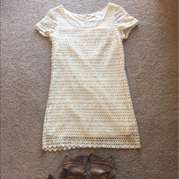 Crochet cap sleeve dress with lining - Picture 2 of 7