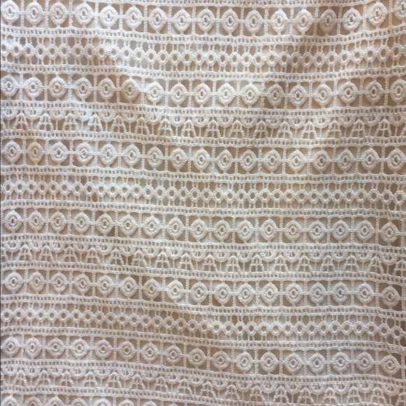 Crochet cap sleeve dress with lining - Picture 3 of 7