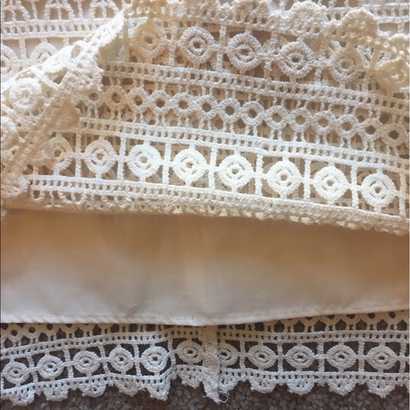 Crochet cap sleeve dress with lining - Picture 4 of 7