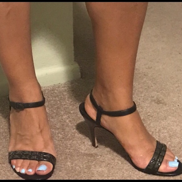 Heels 👠 - Picture 4 of 4