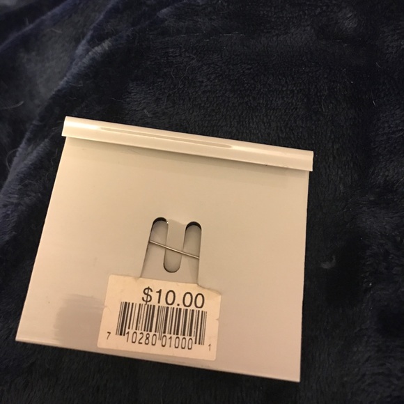 Yellow & Green Fish Pin - Picture 3 of 3