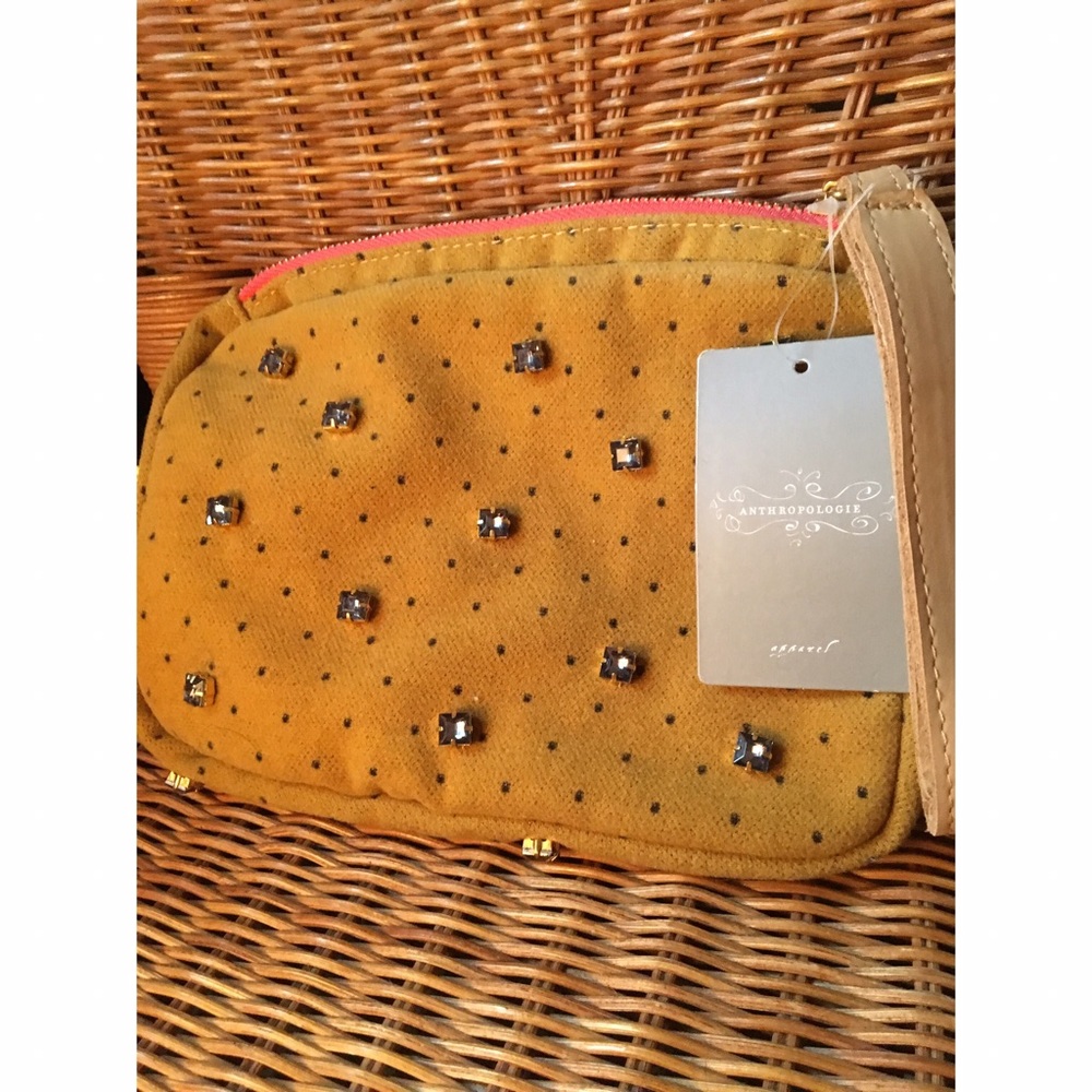 Mint w/tags Anthropologie handbag/clutch w/handle - Picture 2 of 4