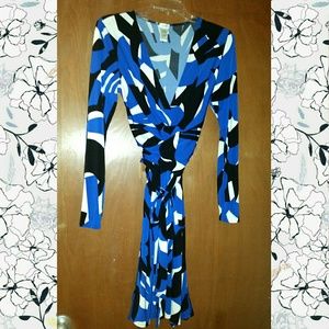 Cache wrap style dress