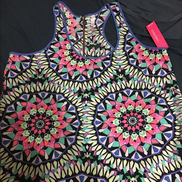 Tank top - Picture 1 of 2