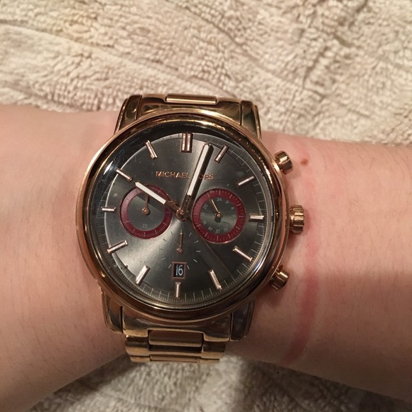 AUTHENTIC MICHAEL KORS WATCH - Picture 1 of 4
