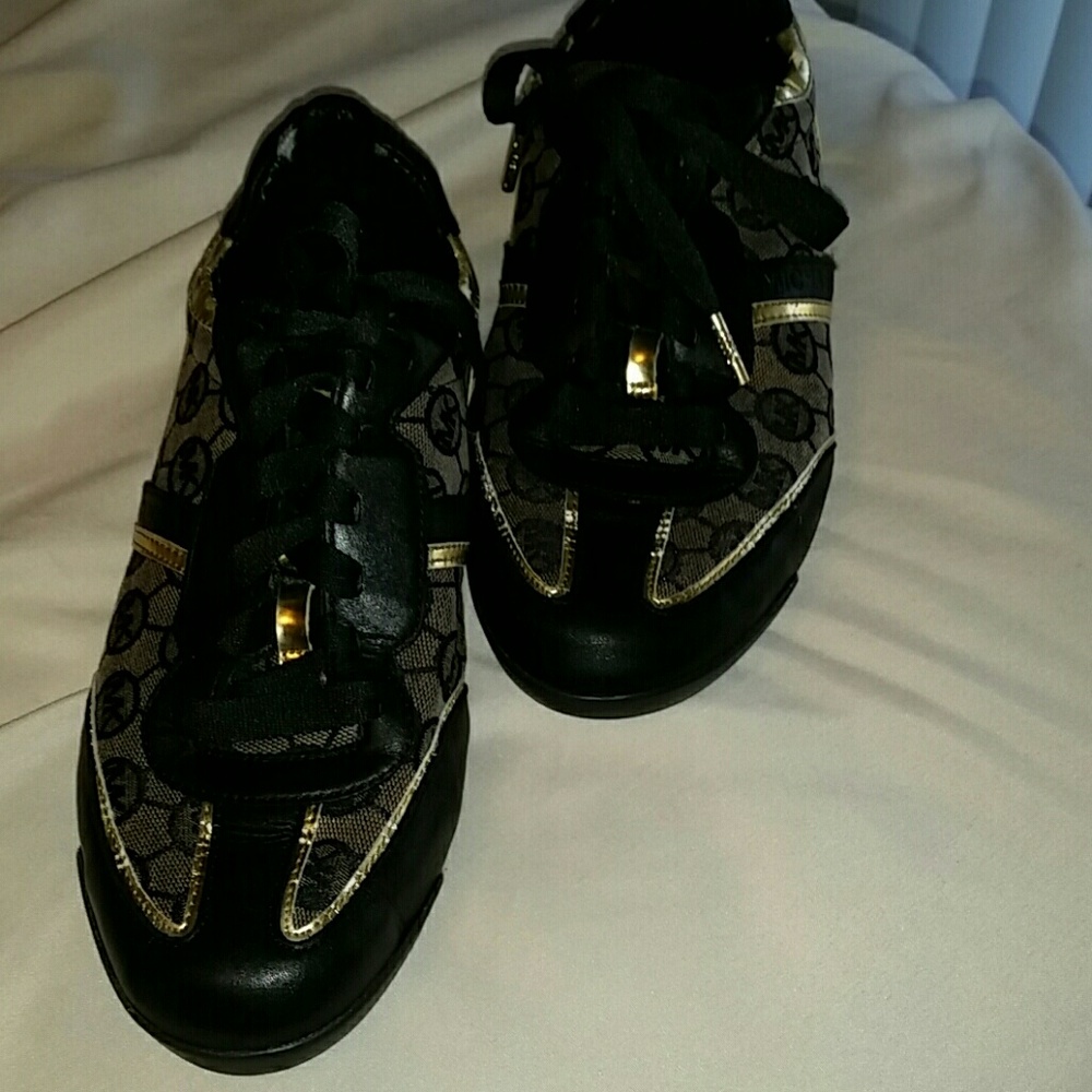 Michael Kors Shoes(sold on offer up)