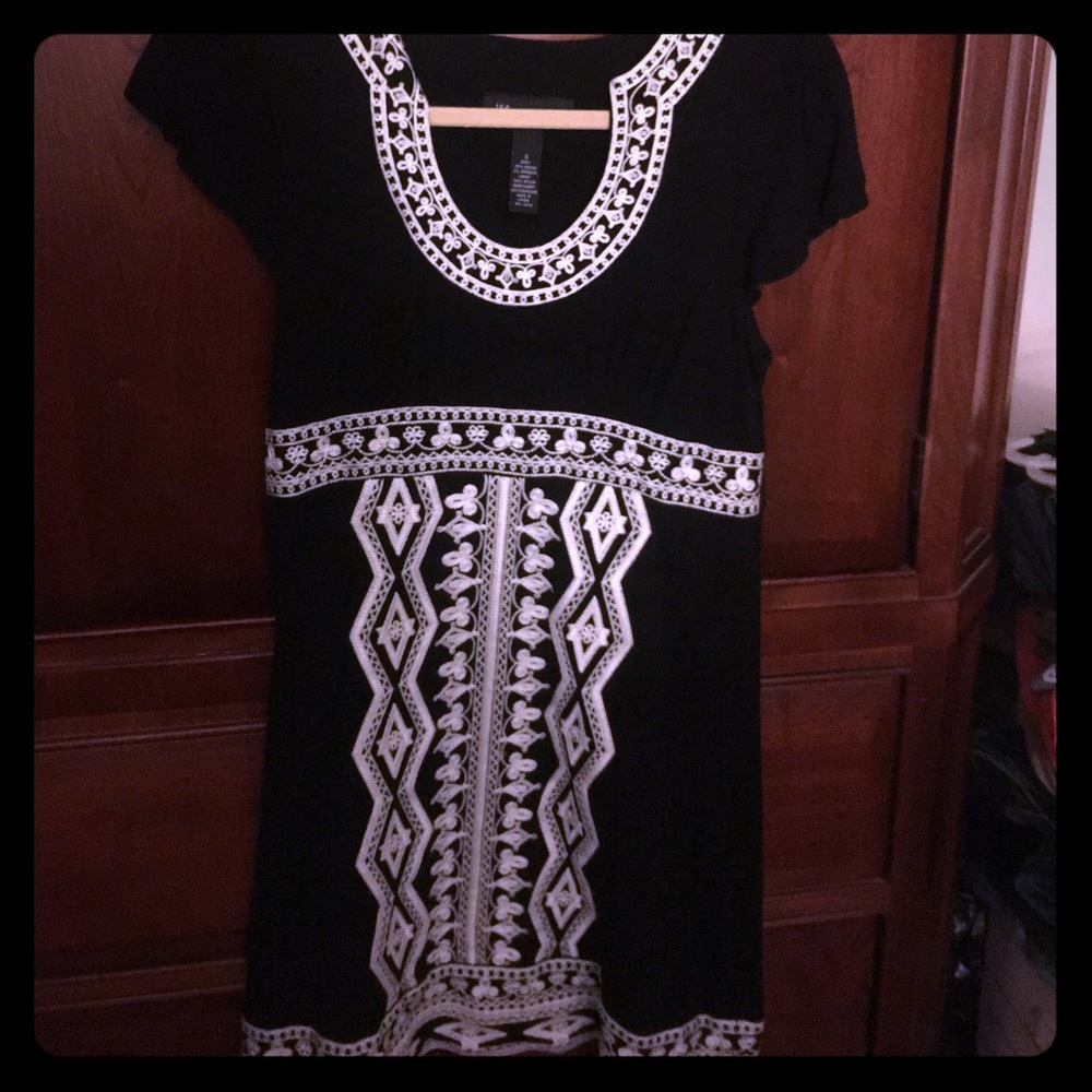 Inc embroidered dress size small