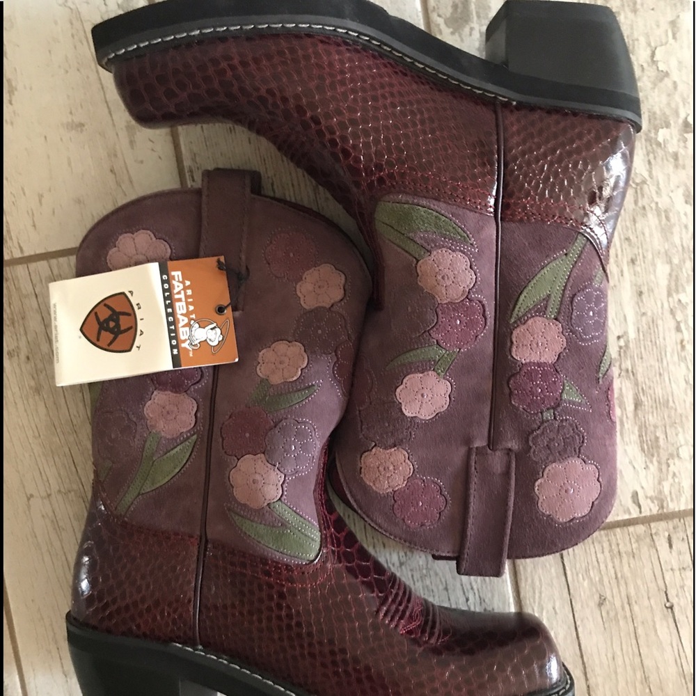 Women's cowboy boots