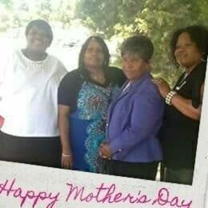 Meet your Posher, Lourie