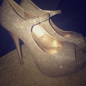 Champagne Qupid Heels