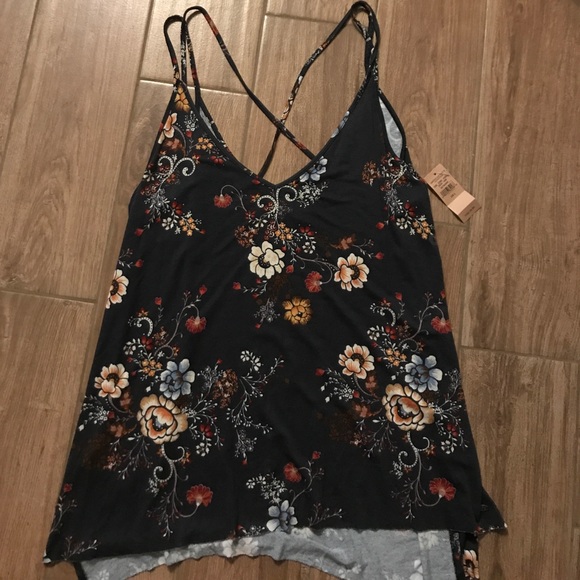American Eagle Outfitters Tops - Strappy floral tank