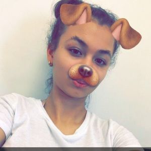 Meet your Posher, Alison