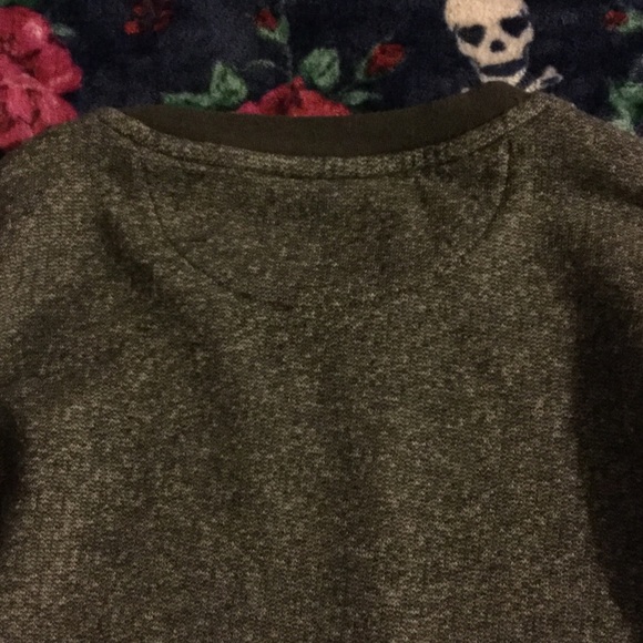 Preowned Grey Banana Republic Crew Neck - Picture 5 of 6