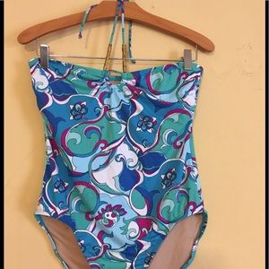 GAP one pice swimsuit size XL,