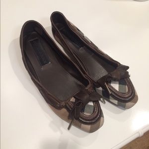 Burberry flats