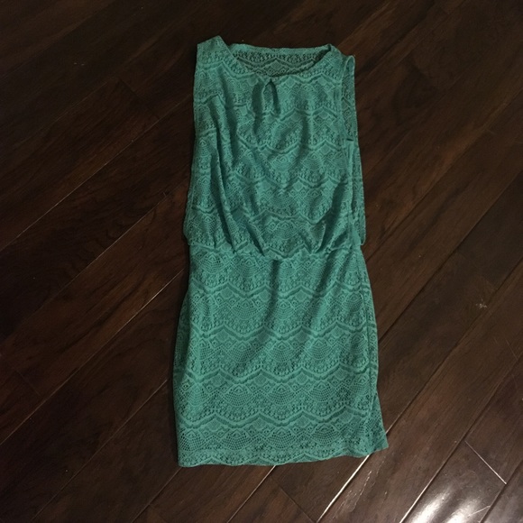 Dresses & Skirts - Summery Sea-foam Sleeveless Dress