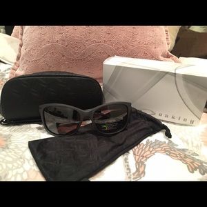 Oakley women's Drop In sunglasses