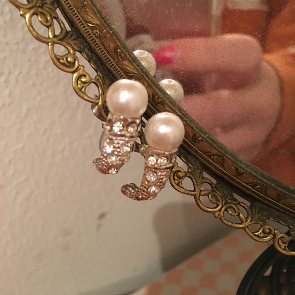 Pearl earings